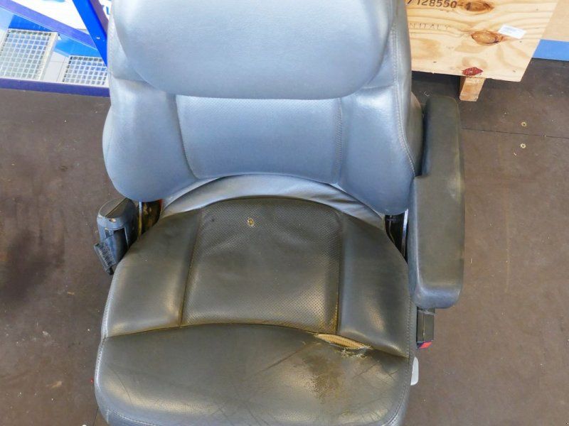 New Holland Fahrersitz