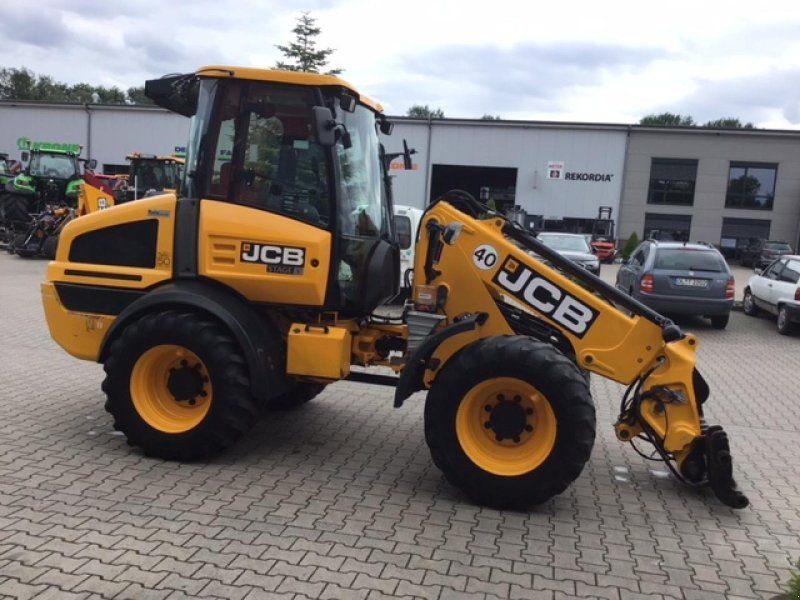 JCB TM 220