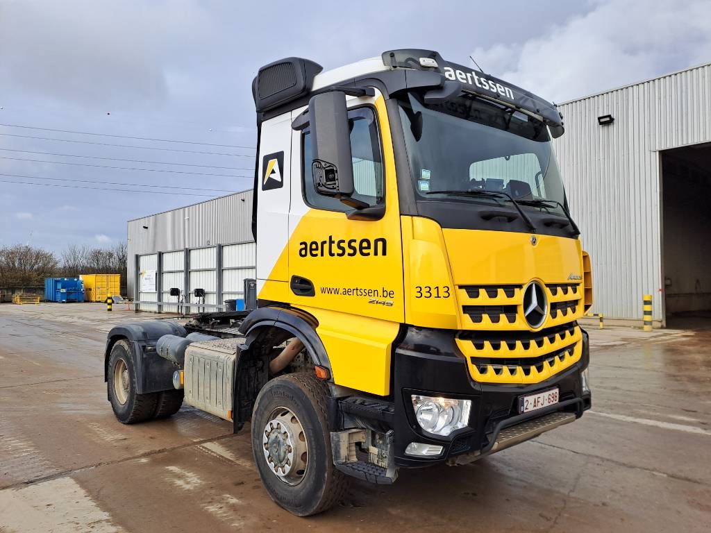 Mercedes-Benz Arocs 2045