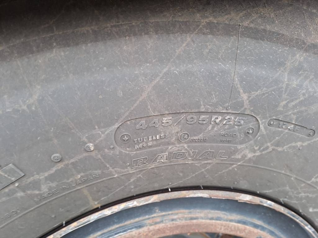 Grove GMK 5220