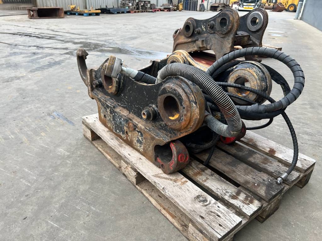 OilQuick OQ80 - 336F