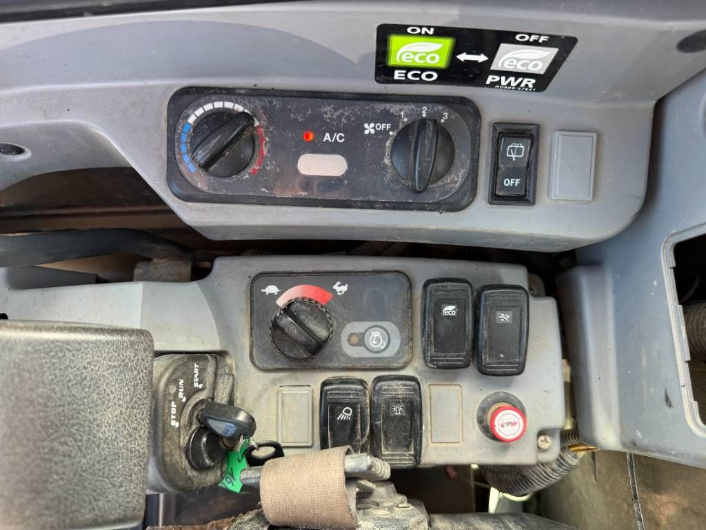 Kubota KX080-4 - Hammer Lines / Quick Coupler