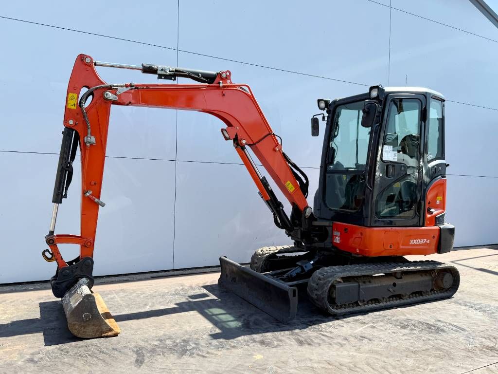 Kubota KX 037-4 - Hammer Lines / Quick Coupler