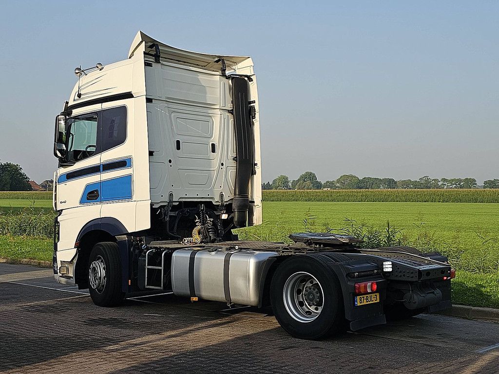 MERCEDES-BENZ ACTROS 1842 LS
