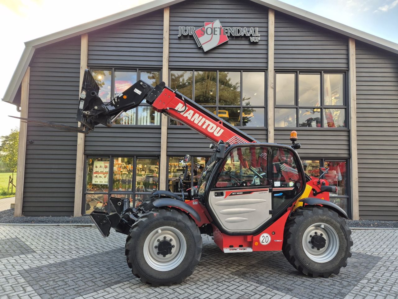 Gebruikte MANITOU MT 1033 easy verreiker 10 m