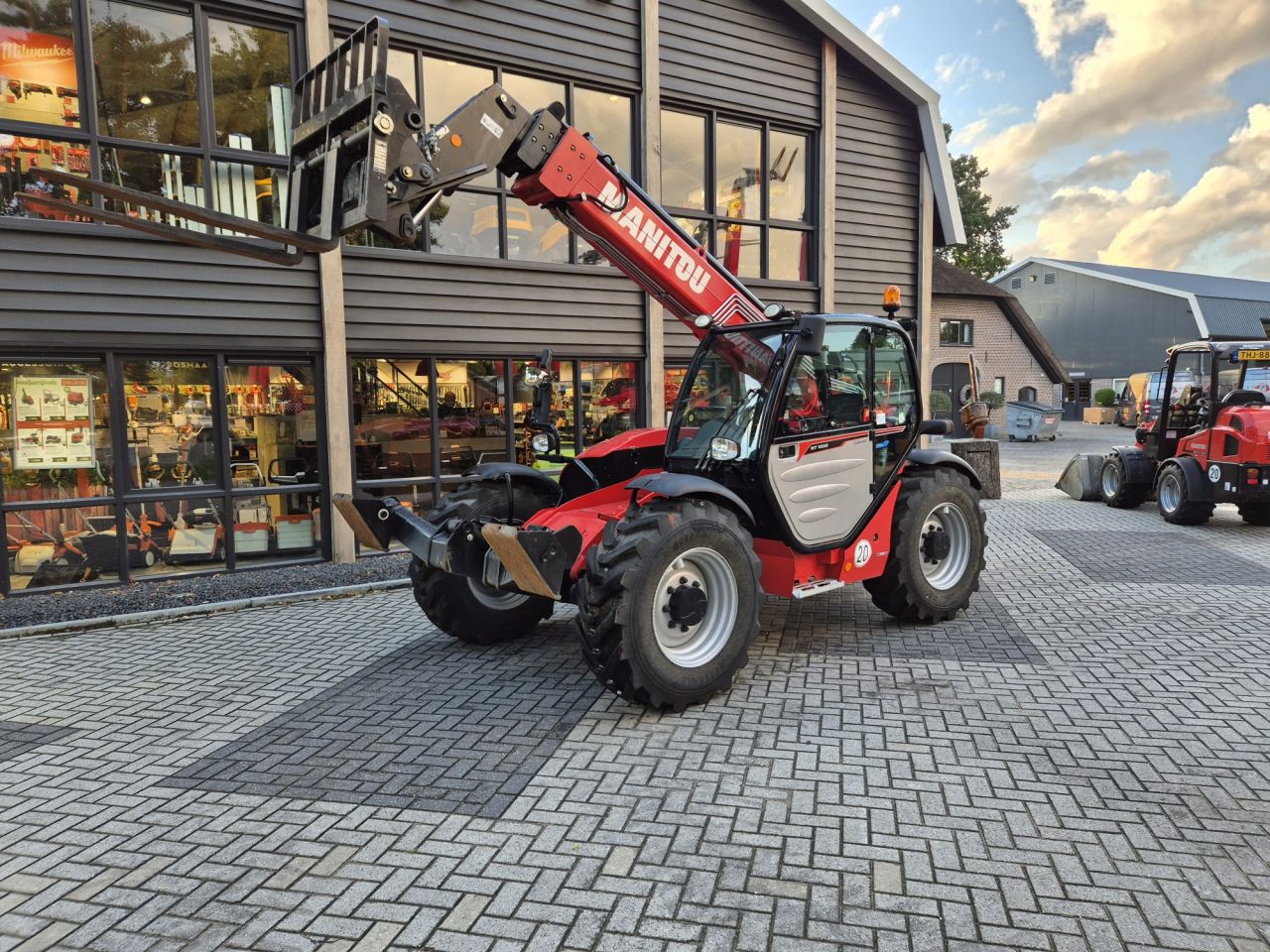 Gebruikte MANITOU MT 1033 easy verreiker 10 m