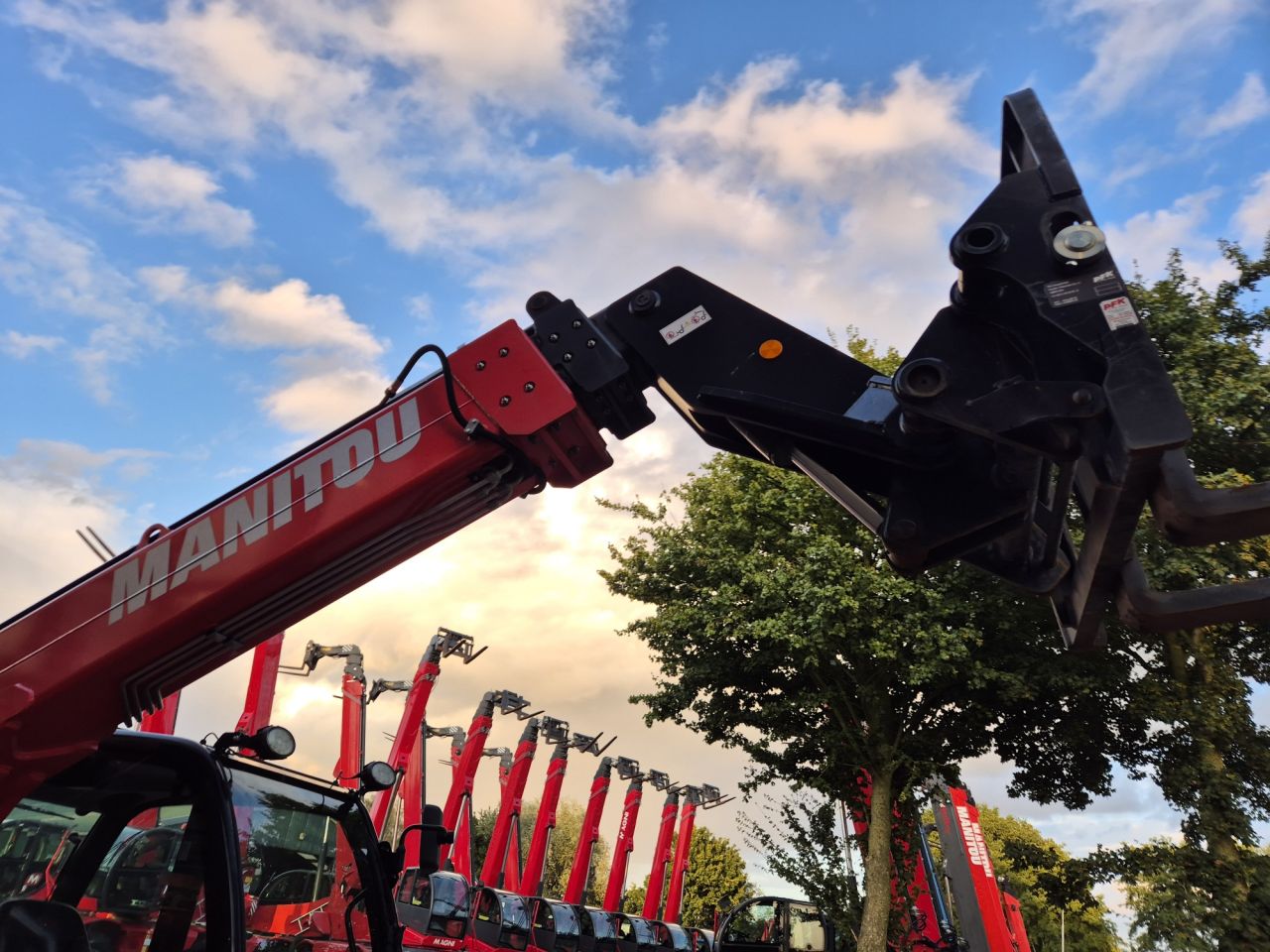 Gebruikte MANITOU MT 1033 easy verreiker 10 m