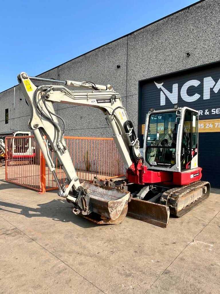 Takeuchi TB 257 FR