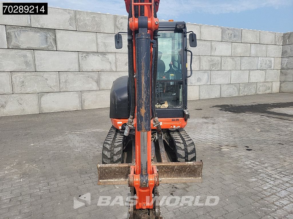 Kubota KX027-4