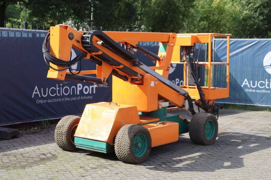 Nifty HR12NDE Elektro+Diesel 12,2 m Gelenkteleskoparbeitsbühne 2013