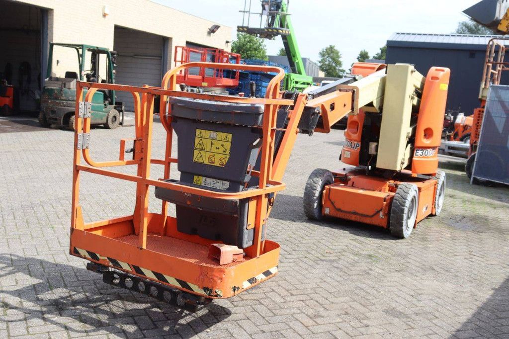 JLG E300AJP Electric 11.0m Articulated Boom Lift 2012
