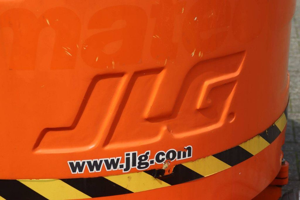 JLG E300AJP Electric 11.0m Articulated Boom Lift 2012