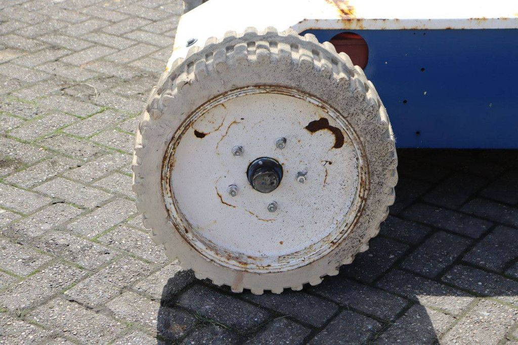 Knikarmhoogwerker Nifty HR10E Elektrisch 10m 2009