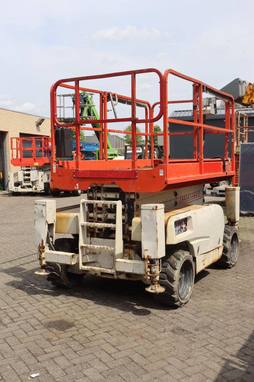 Scherenbühne Haulotte Compact 12DX Diesel 12m 2012