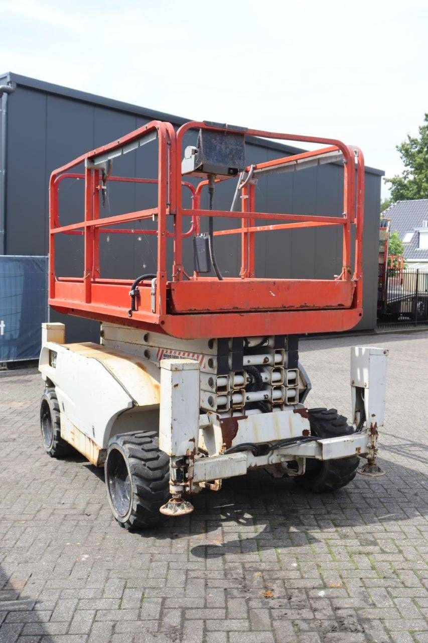 Scherenbühne Haulotte Compact 12DX Diesel 12m 2012