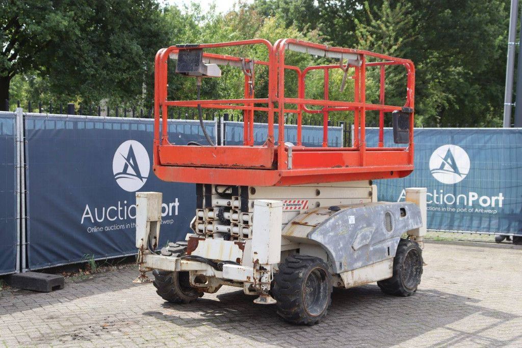 Scherenbühne Haulotte Compact 12DX Diesel 12m 2012