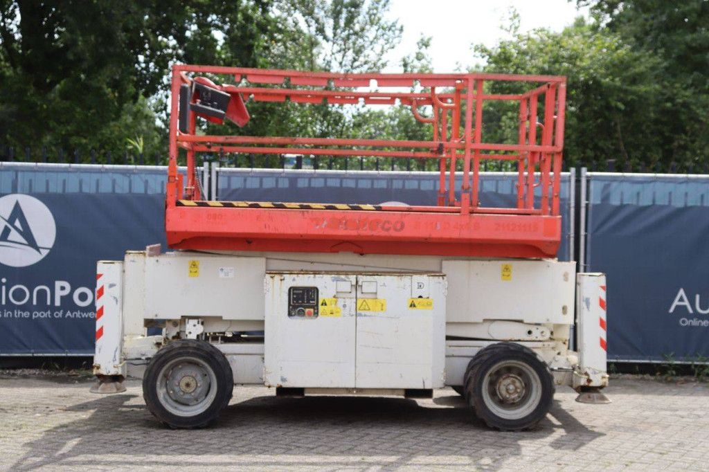 Scissor lift Genie GS-3369 Diesel 12m 2013