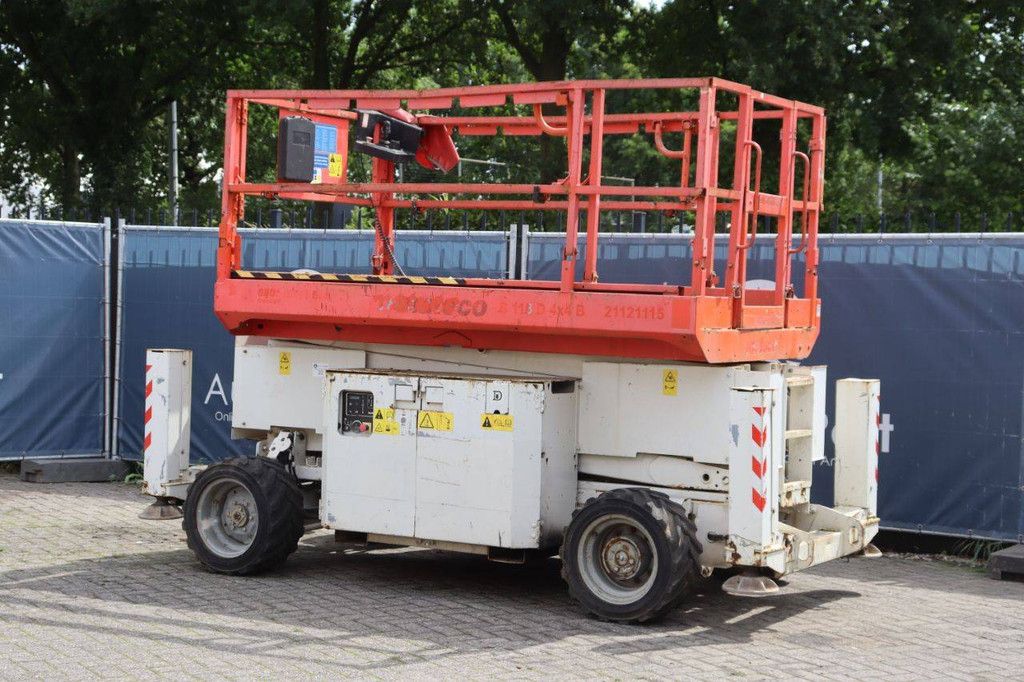 Scissor lift Genie GS-3369 Diesel 12m 2013