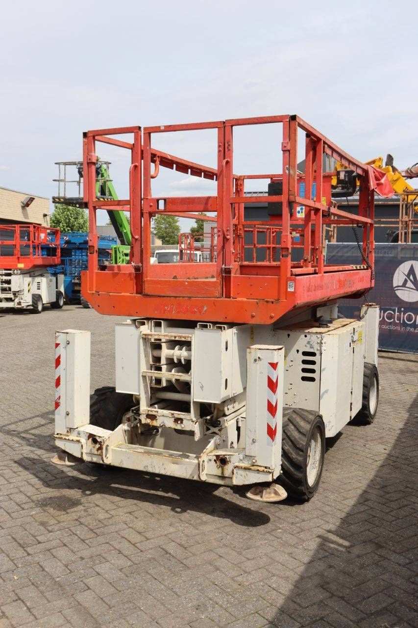 Scissor lift Genie GS-3369 Diesel 12m 2013