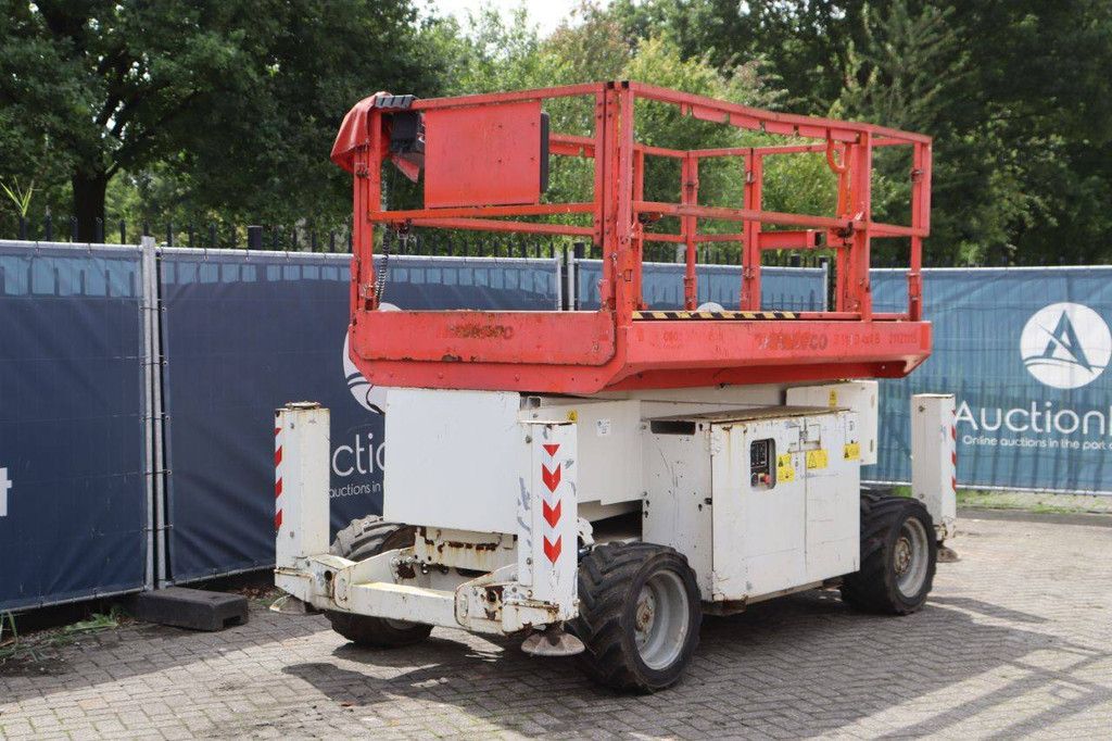 Scissor lift Genie GS-3369 Diesel 12m 2013