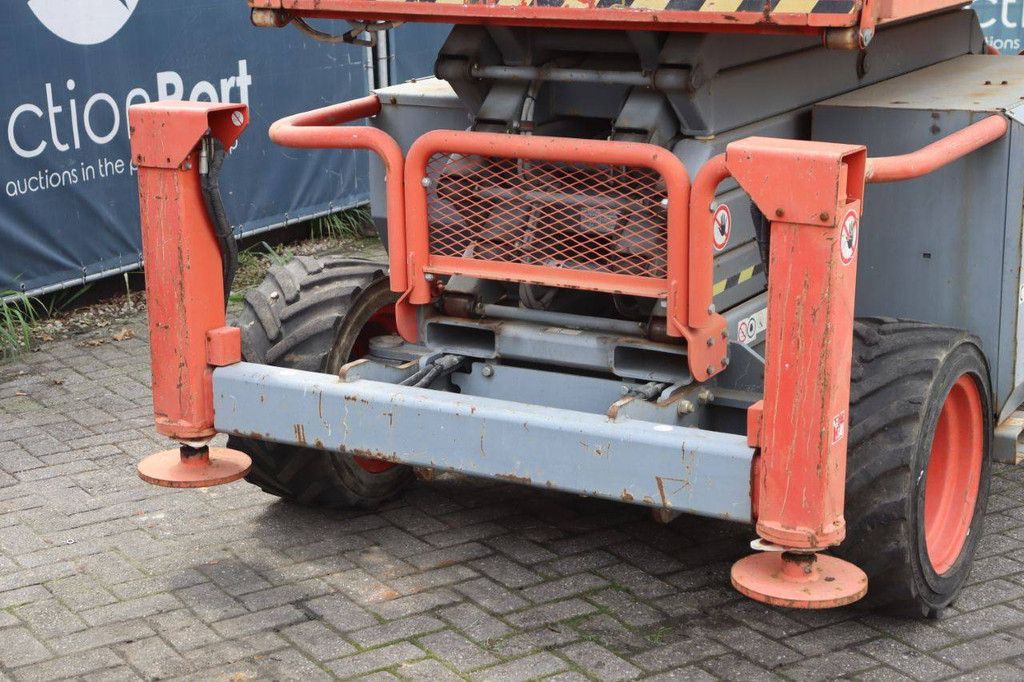 Scissor lift Skyjack SJ6832RT Diesel 11.7m 2014