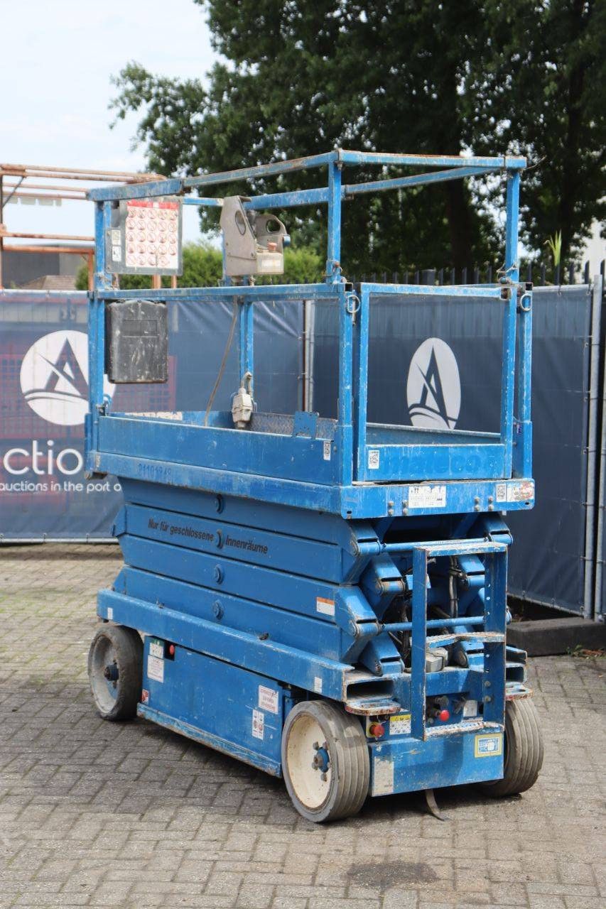 Scherenbühne Skyjack SJIII 3226 Elektro 9,9m 2015