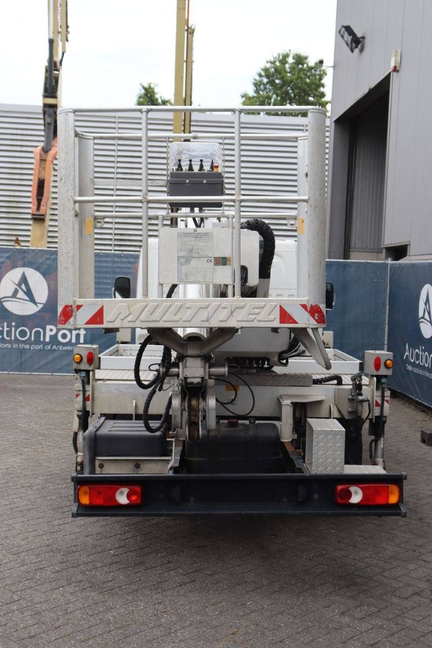 Autohoogwerker Renault Maxity Diesel