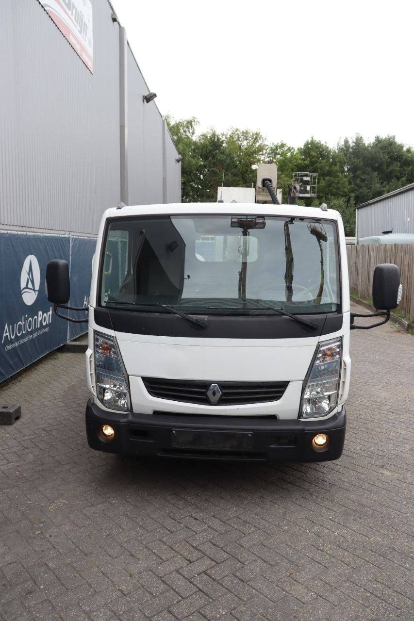 Autohoogwerker Renault Maxity Diesel