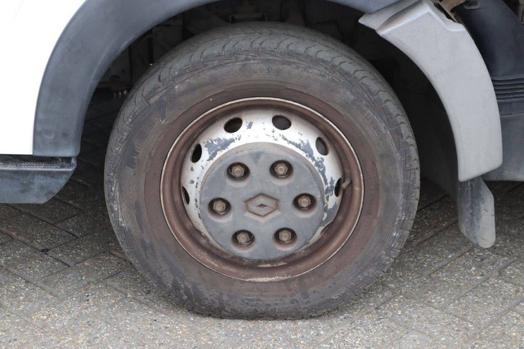 Autohoogwerker Renault Maxity Diesel