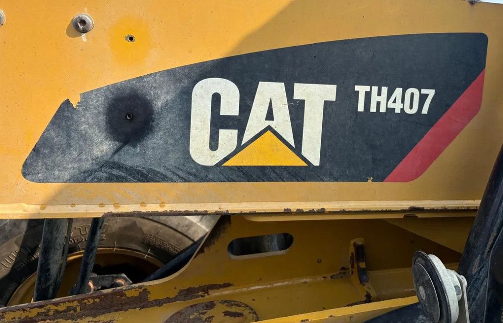 Caterpillar TH407
