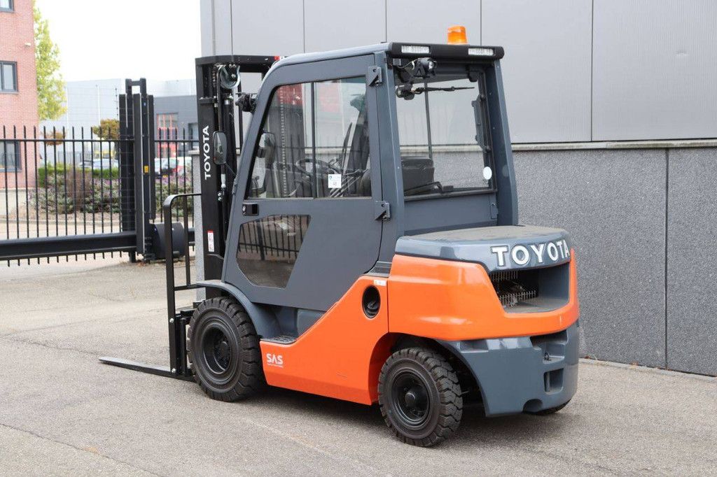 Forklift Toyota 52-8FDF25 Diesel 2500kg 4.7m 2023 New