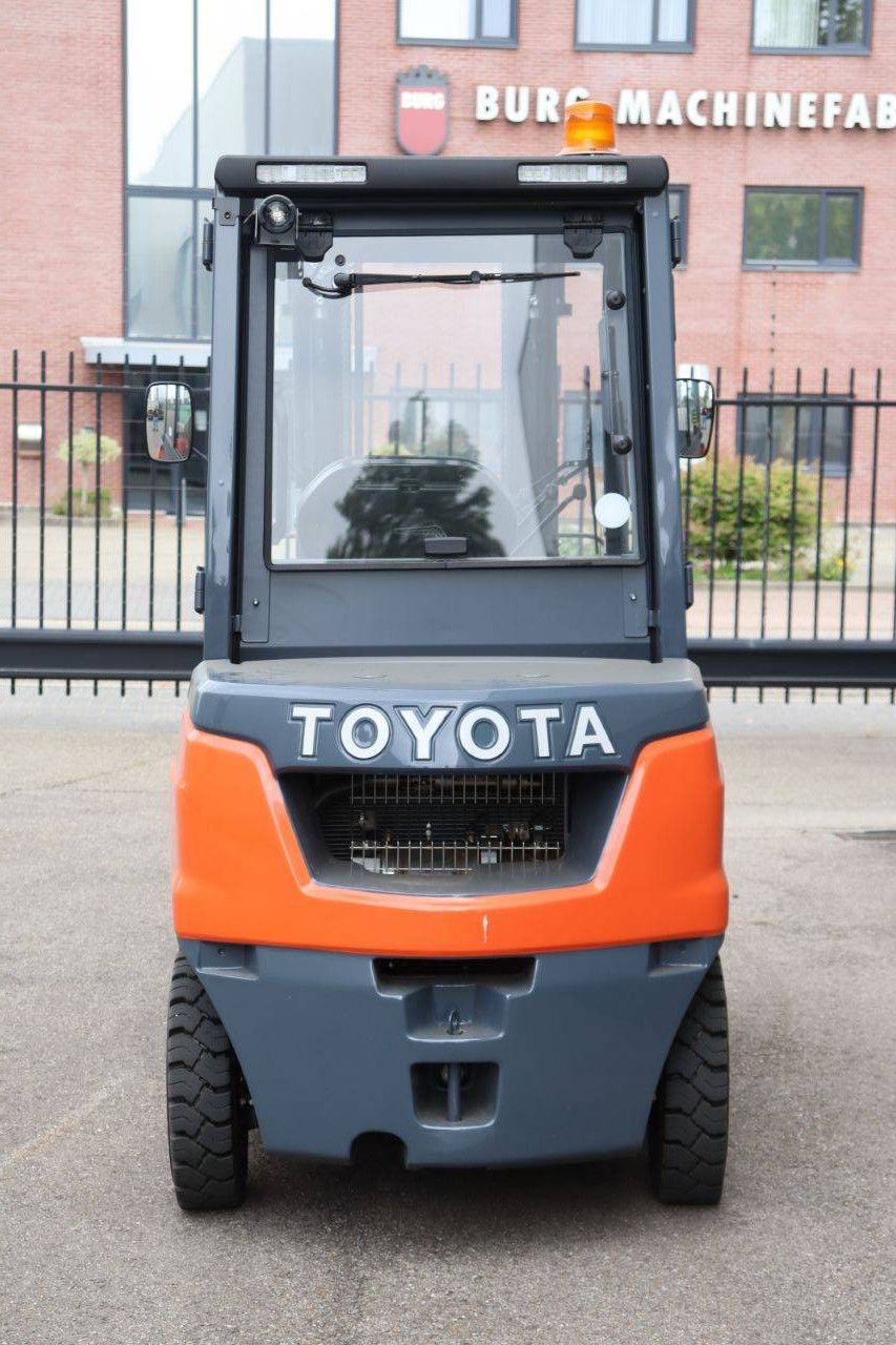 Forklift Toyota 52-8FDF25 Diesel 2500kg 4.7m 2023 New