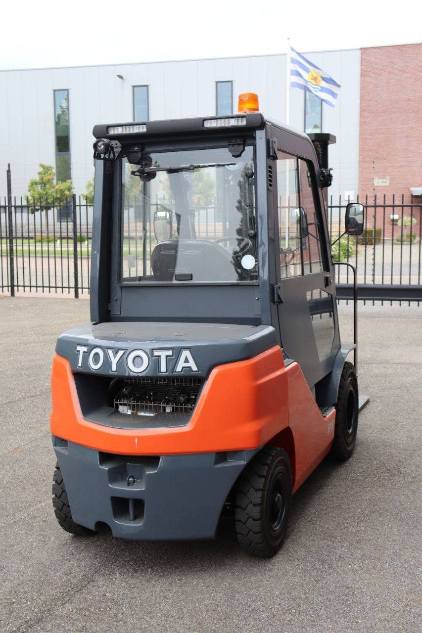Forklift Toyota 52-8FDF25 Diesel 2500kg 4.7m 2023 New