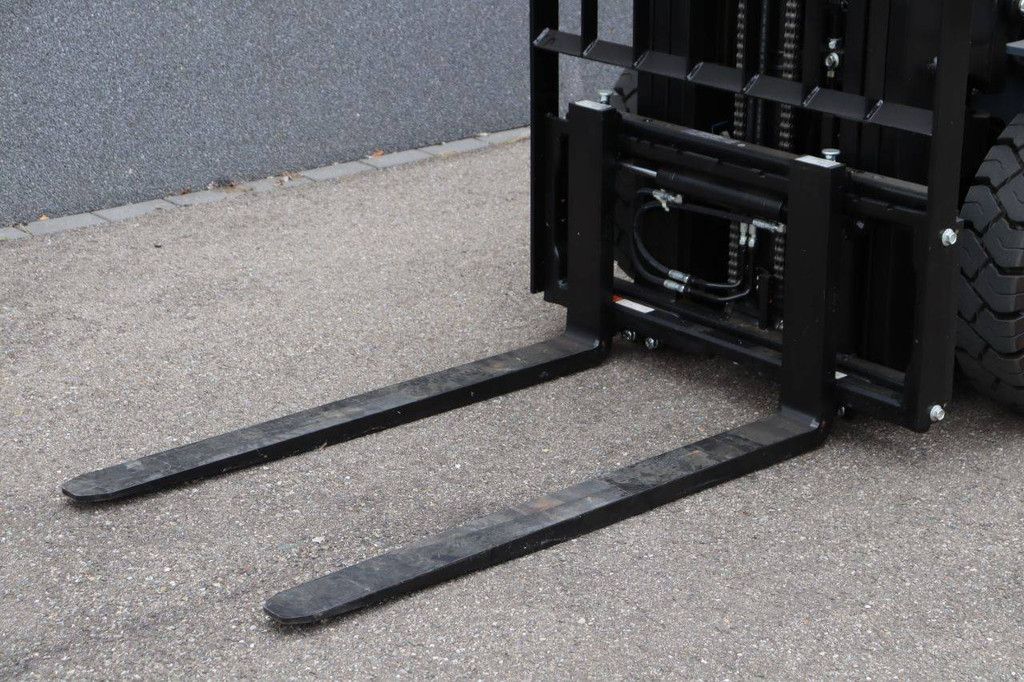 Forklift Toyota 52-8FDF25 Diesel 2500kg 4.7m 2023 New