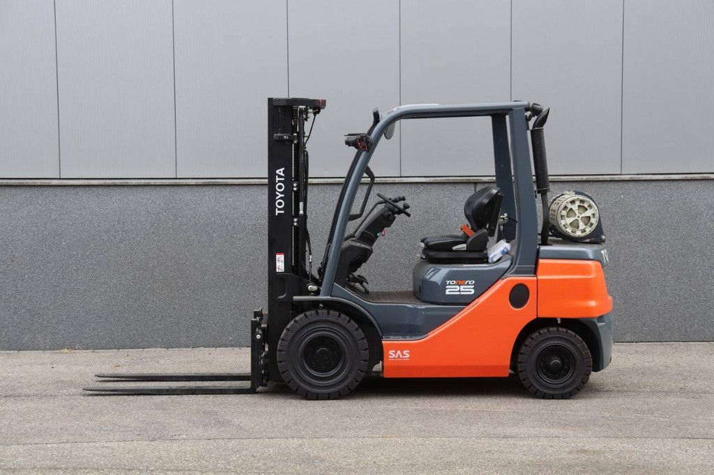 Forklift Toyota 02-8FGF25 LPG 2500kg 4.7m 2022 New