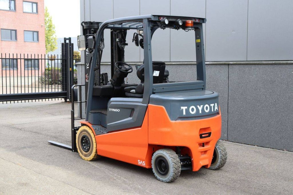 Heftruck Toyota 9FBM25T Elektrisch 2500kg 4.7m 2023 Nieuw