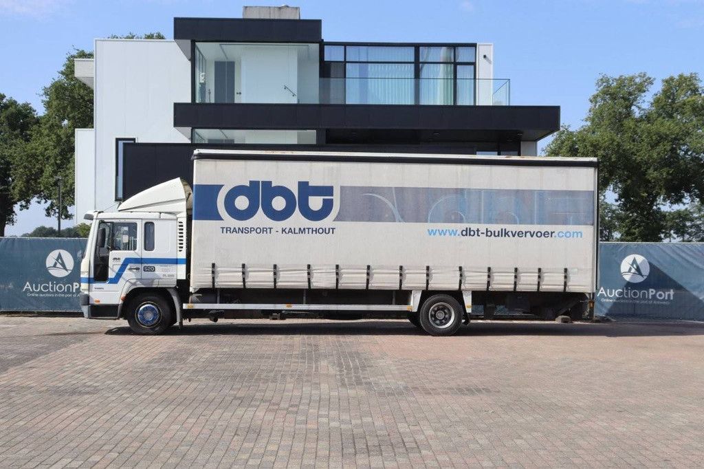 Bakwagen Vrachtwagen Volvo FL6 2001