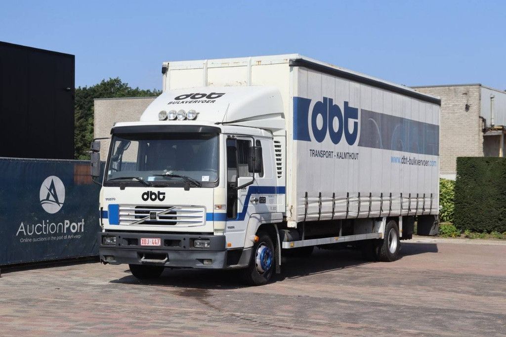 Bakwagen Vrachtwagen Volvo FL6 2001