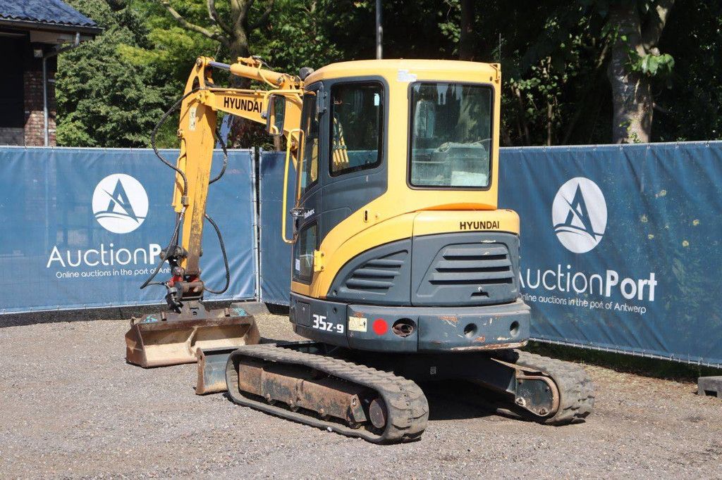 Crawler excavator Hyundai Robex 35Z-9 Diesel 27hp 2015