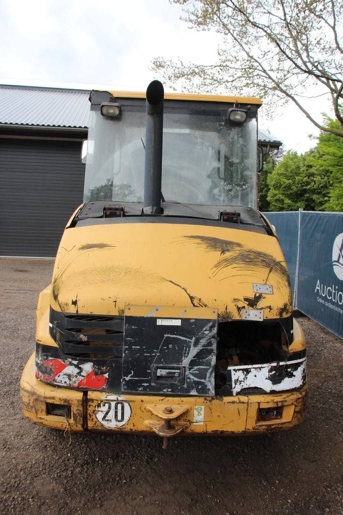 Wheel loader Caterpillar 908 Diesel 2001