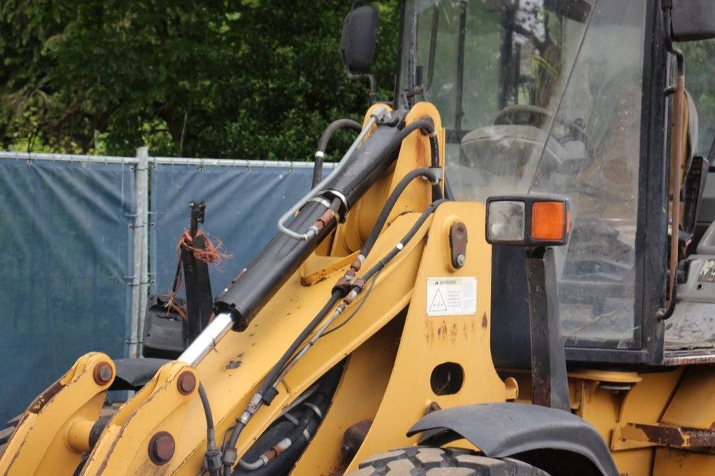 Wheel loader Caterpillar 908 Diesel 2001