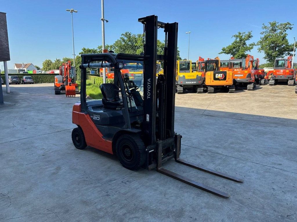 Gabelstapler Toyota 02-8FDF20 Diesel 2000kg 4m 2012