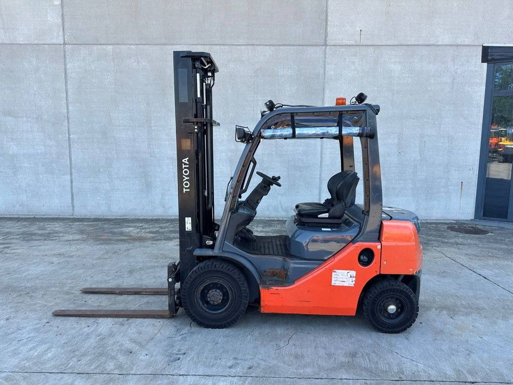 Gabelstapler Toyota 02-8FDF20 Diesel 2000kg 4m 2012