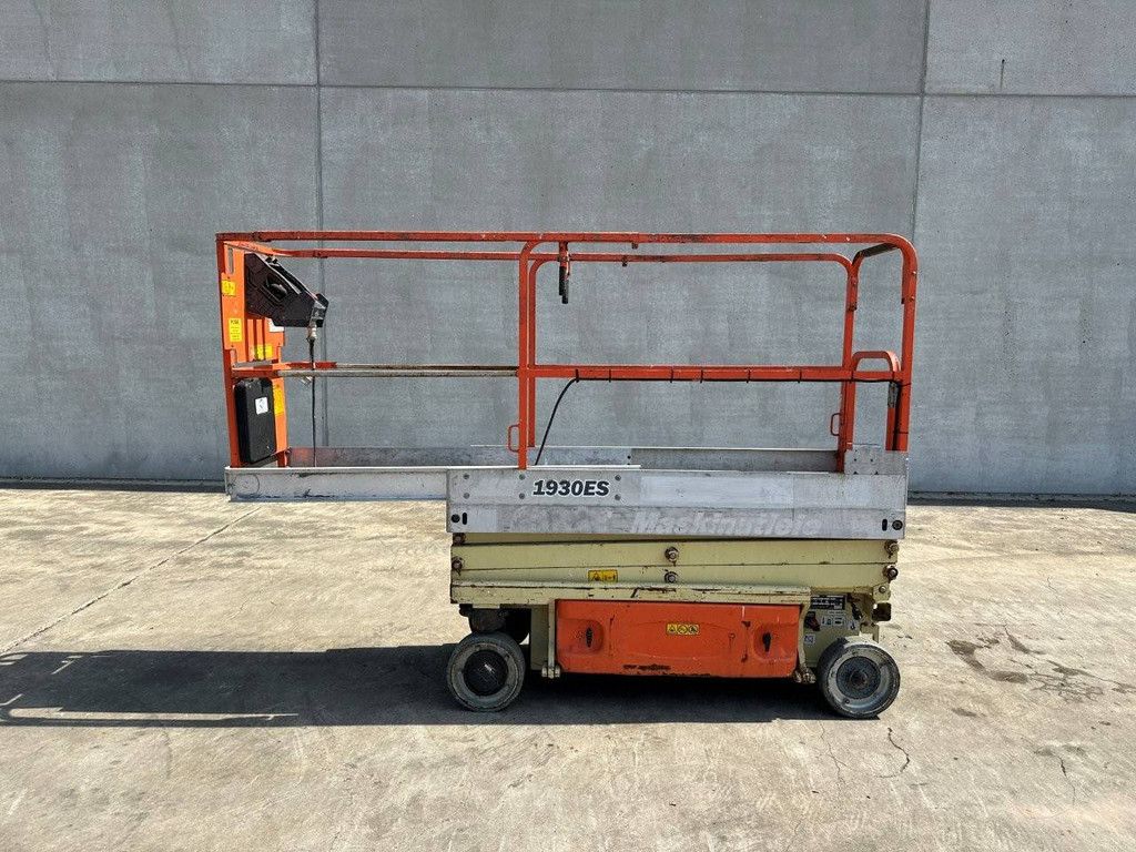 JLG 1930ES Electric Scissor Lift 5.75m 2006