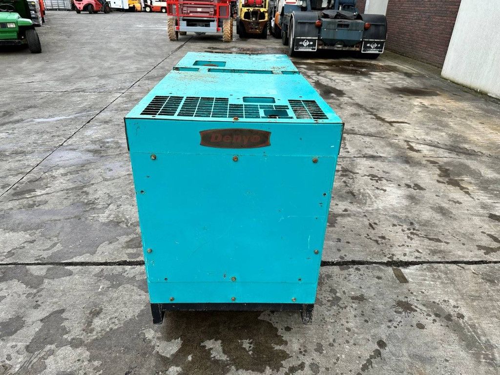 Generator Denyo DCA-25ESI Diesel 25kVA