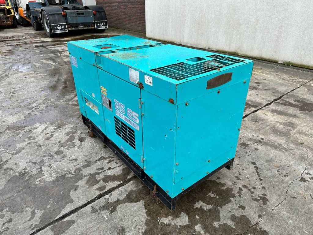 Generator Denyo DCA-25ESI Diesel 25kVA