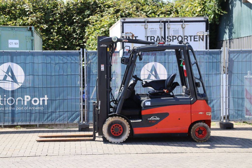 Gabelstapler Linde E30PL Elektro 2720kg 4,83m 2018