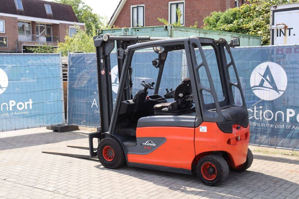 Gabelstapler Linde E25L-01 Elektro 2500kg 4,7m 2011