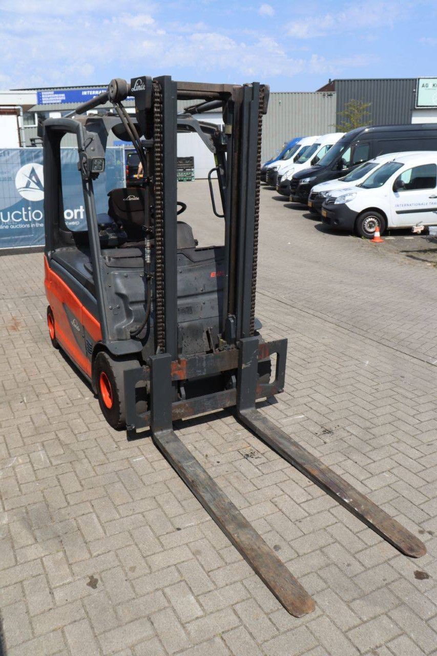 Gabelstapler Linde E25L-01 Elektro 2500kg 4,7m 2011