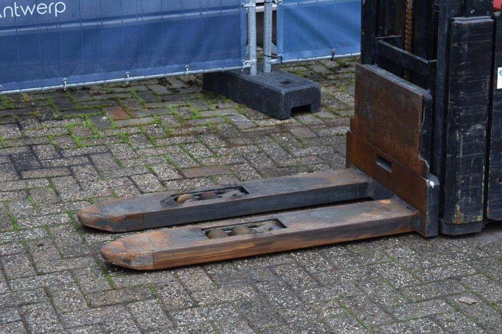Stacker BT Staxio Electric 2000kg